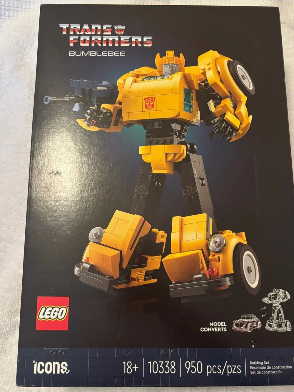 Lego Yellow Bumblebee Transformer Build Set. Model #10338, 950 Pieces NEW